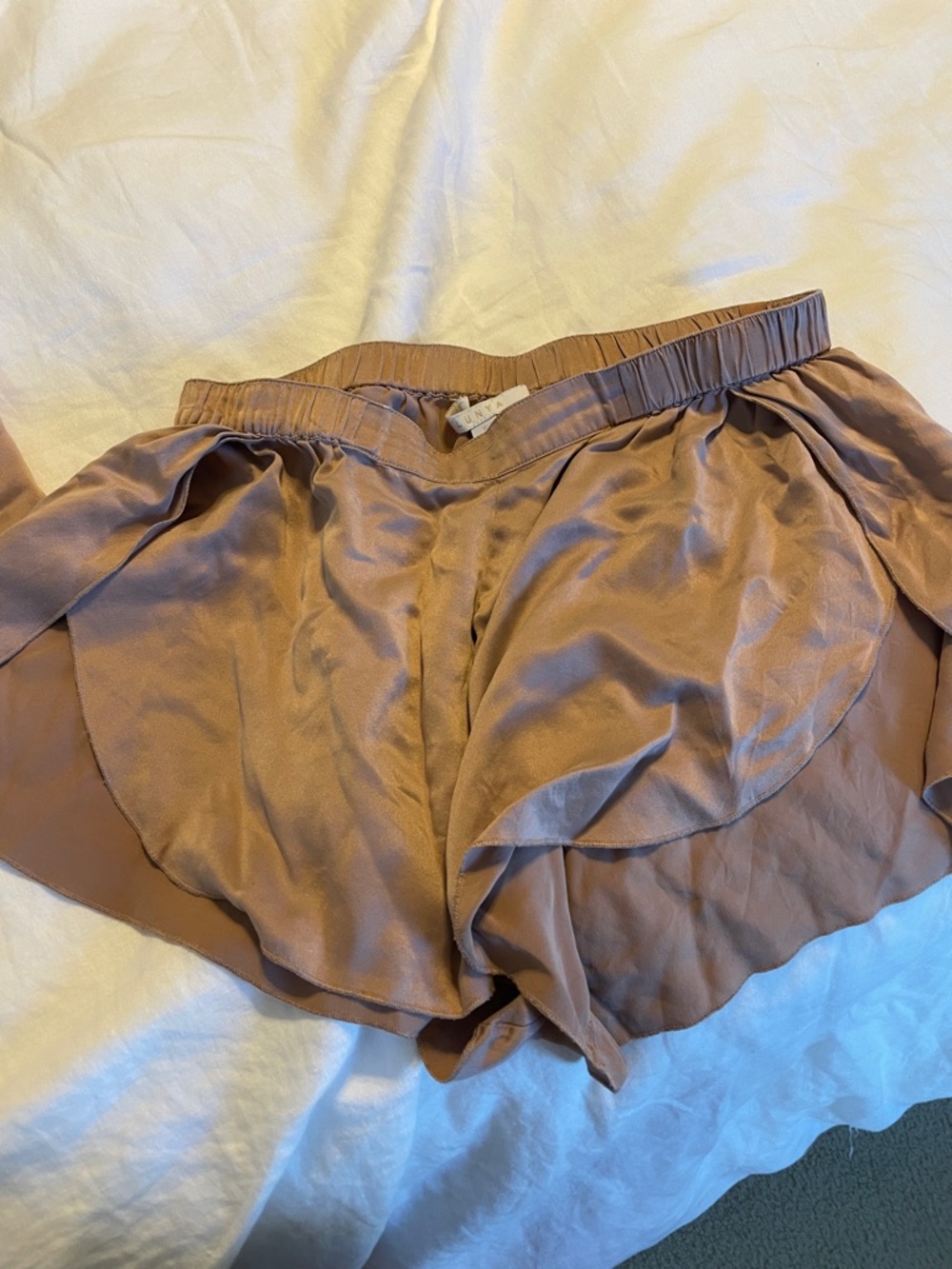 As is LUNYA 100% silk  Short in Dusty Rose